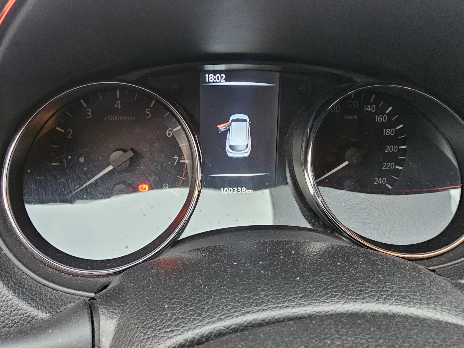 Nissan Qashqai 1.2ben.115k.c., снимка 10 - Автомобили и джипове - 53967920