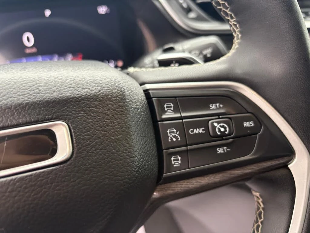 Jeep Grand cherokee LIMITED| DISTRONIC| 8ZF| ALPINE, снимка 6 - Автомобили и джипове - 54610403