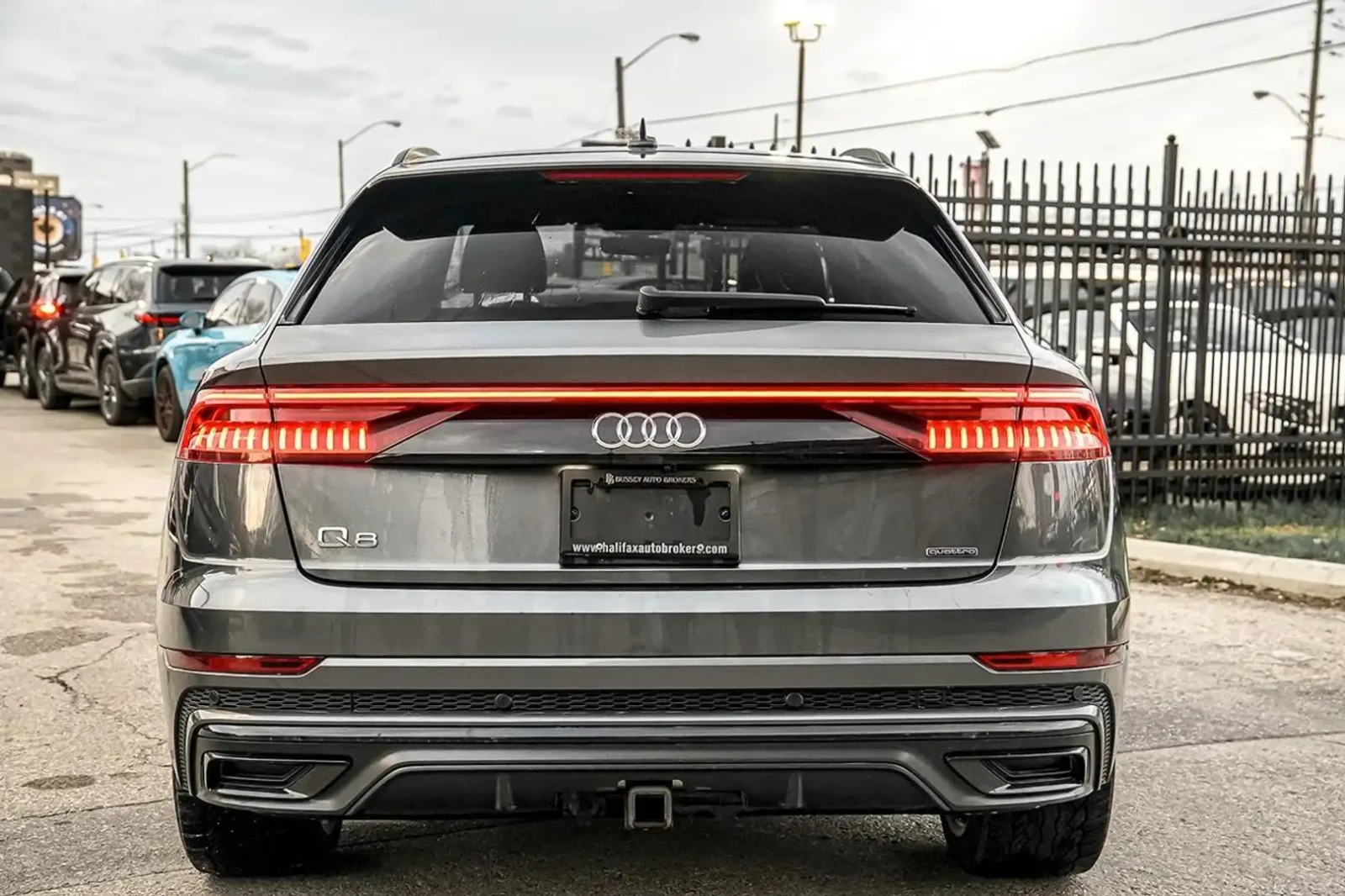 Audi Q8 Progressiv S-LINE QUATTRO| NAVI | 360 CAM | PANO |, снимка 7 - Автомобили и джипове - 54759214