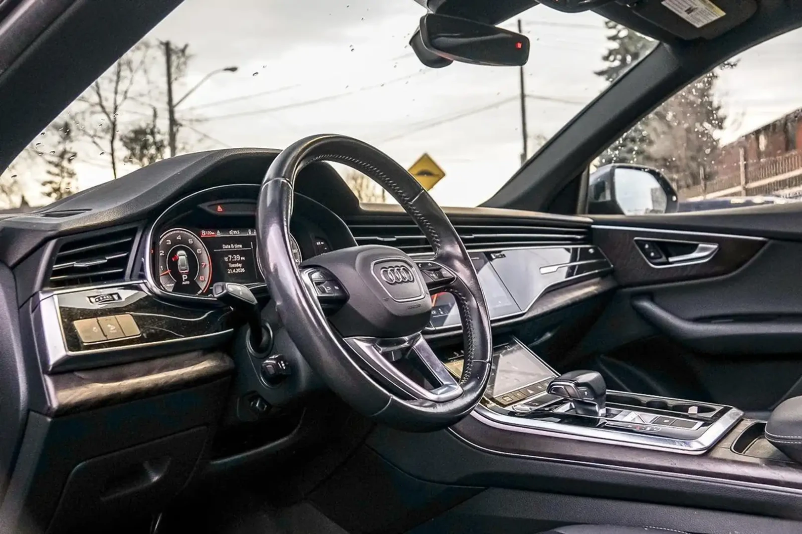 Audi Q8 Progressiv S-LINE QUATTRO| NAVI | 360 CAM | PANO |, снимка 8 - Автомобили и джипове - 54759214