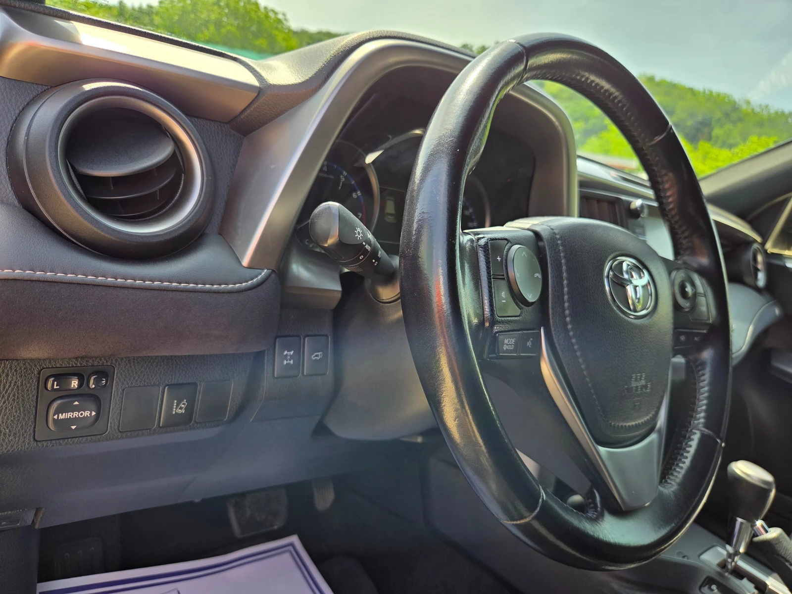 Toyota Rav4 2.0 152k.c Executive ШВЕЙЦАРИЯ 4WD          , снимка 9 - Автомобили и джипове - 54762566