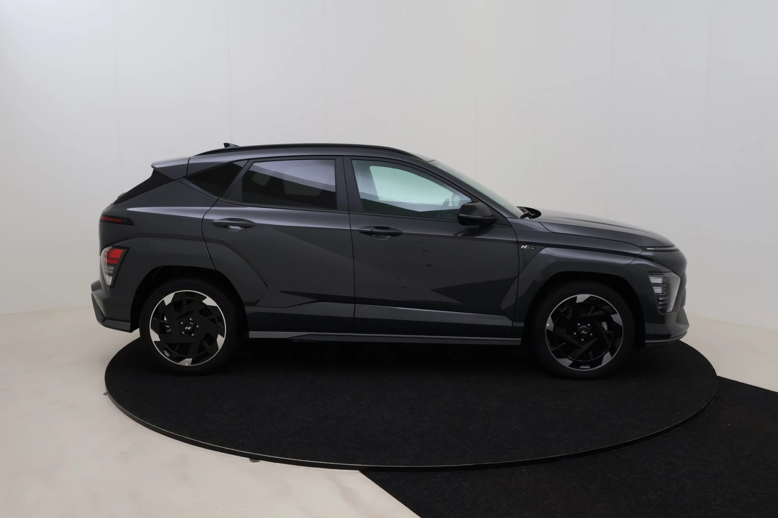 Hyundai Kona 65 kWh N Line, снимка 2 - Автомобили и джипове - 54776424