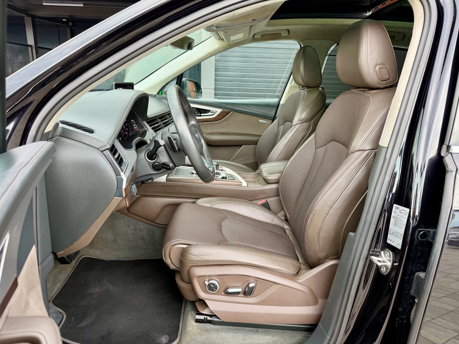 Audi Q7 3.0TDI #PANO#OBDUH#ALCANTARA#DesignSelection#, снимка 8 - Автомобили и джипове - 55213379