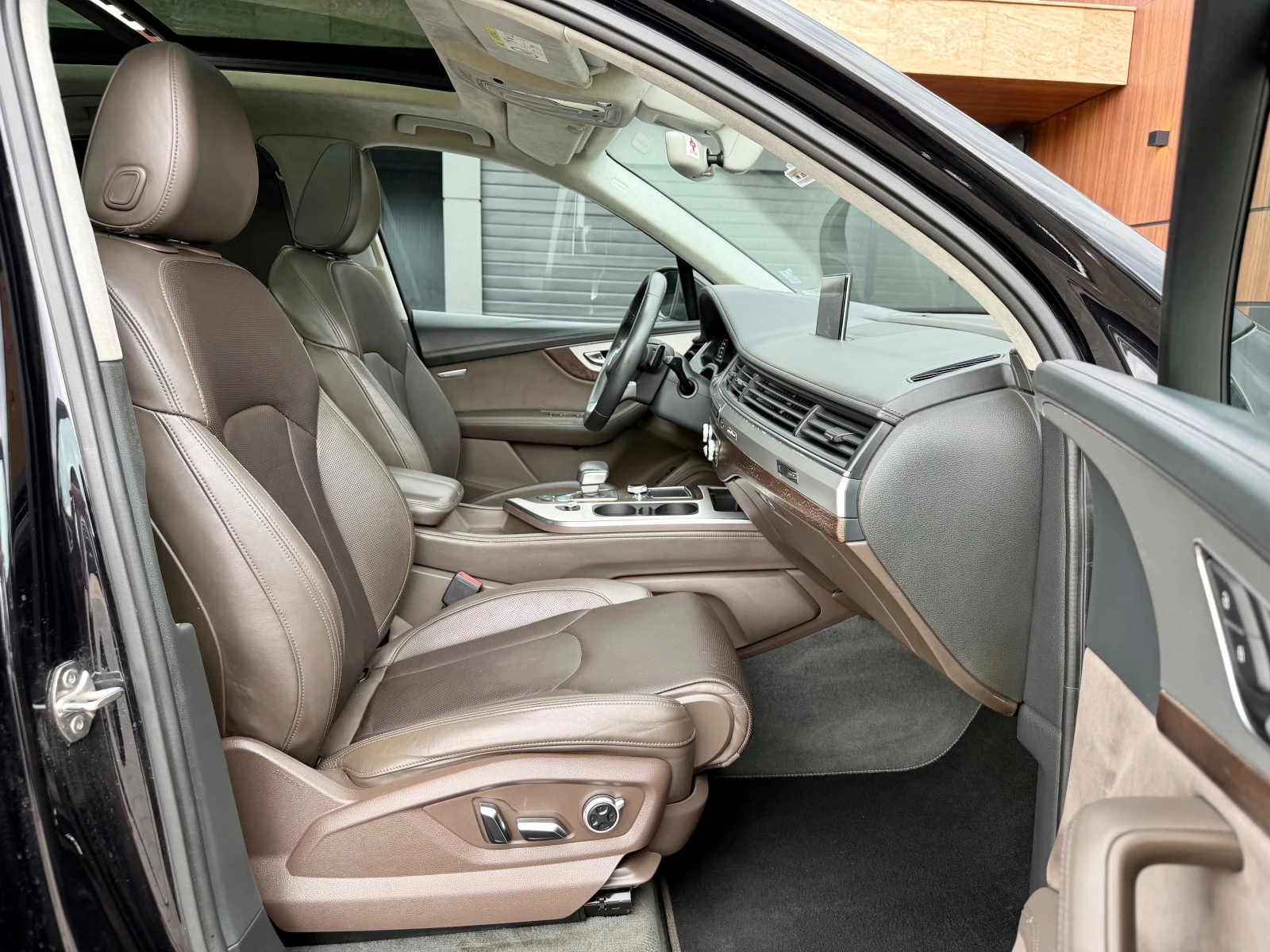 Audi Q7 3.0TDI #PANO#OBDUH#ALCANTARA#DesignSelection#, снимка 13 - Автомобили и джипове - 55213379