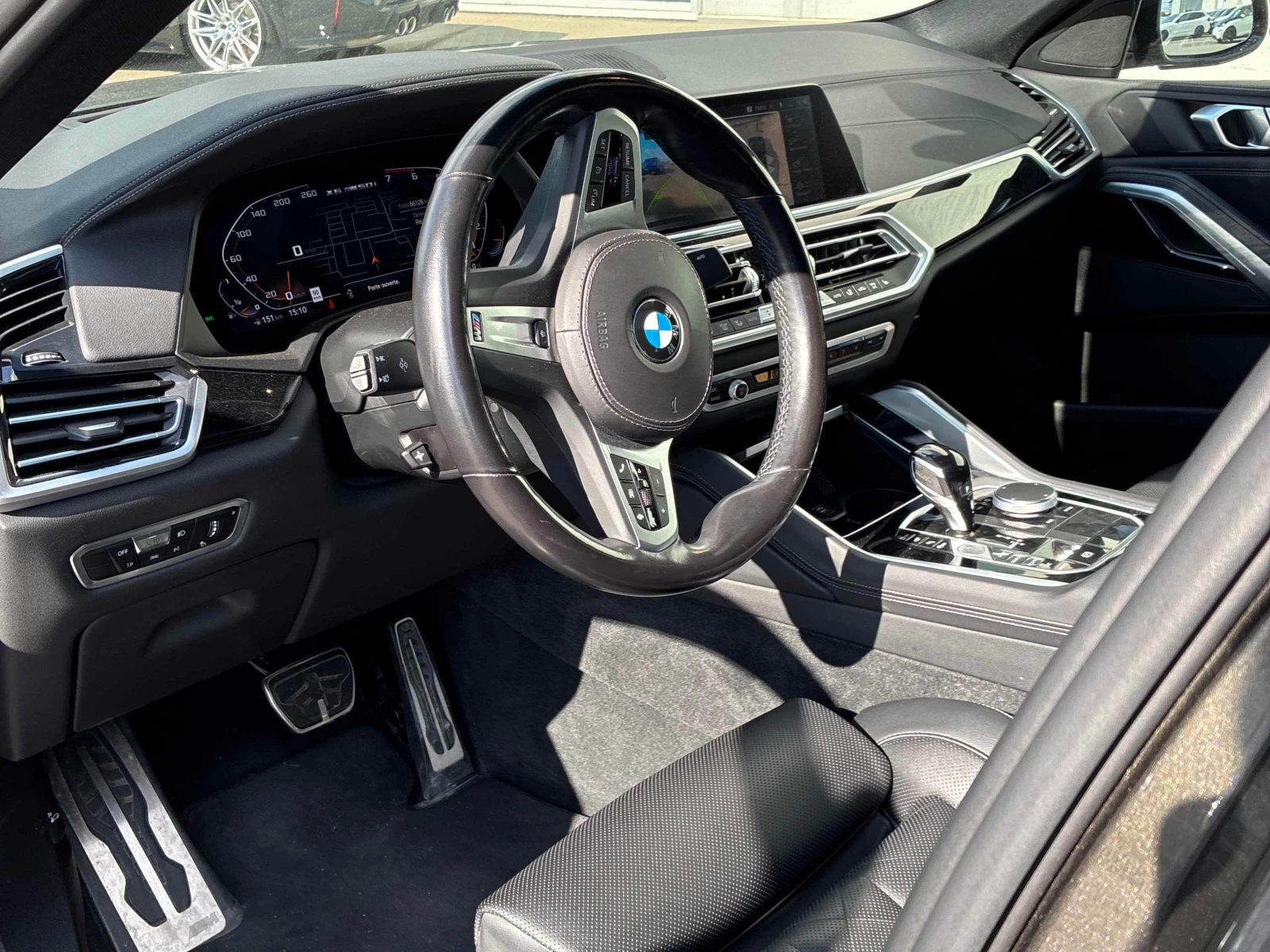 BMW X6 M50i * CARFAX * АВТОКРЕДИТ БЕЗ ПЪРВОНАЧАЛНА ВНОСКА, снимка 5 - Автомобили и джипове - 56112697