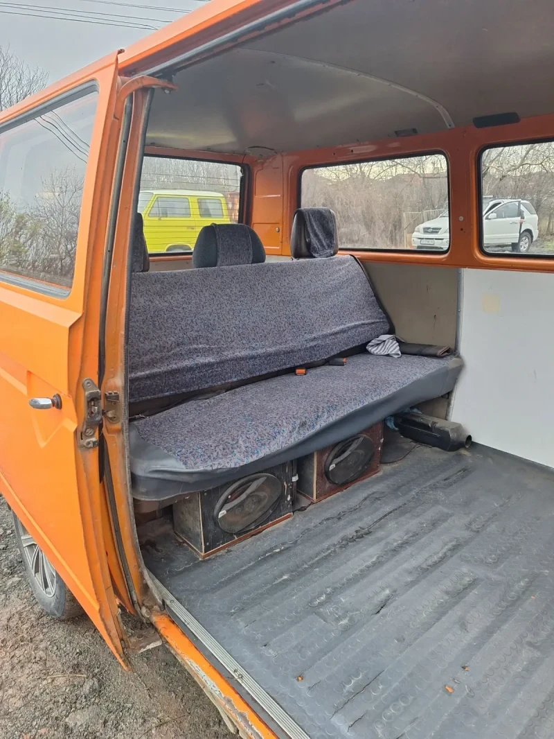 VW Transporter, снимка 4 - Бусове и автобуси - 48457091