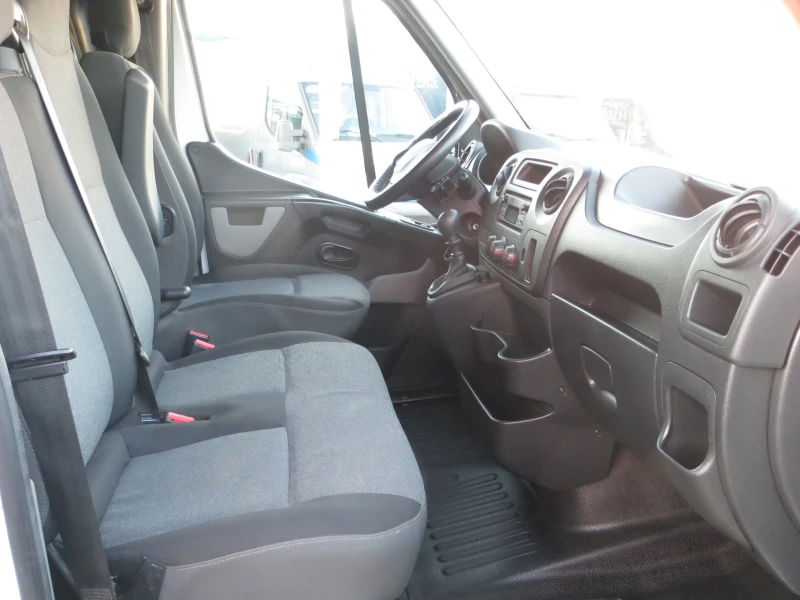 Renault Master 2.3 DCI, снимка 11 - Бусове и автобуси - 52710097