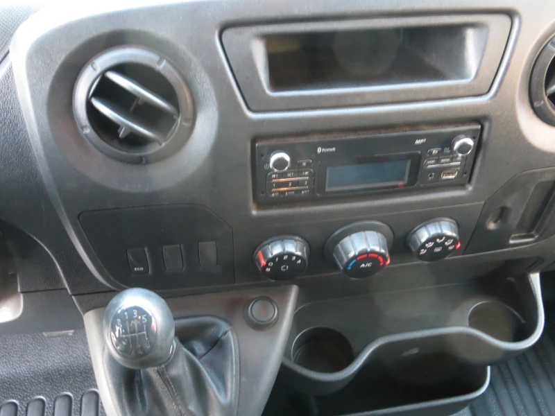 Renault Master 2.3 DCI, снимка 9 - Бусове и автобуси - 52710097