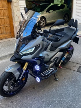     Honda X-ADV   7300  2   Honda