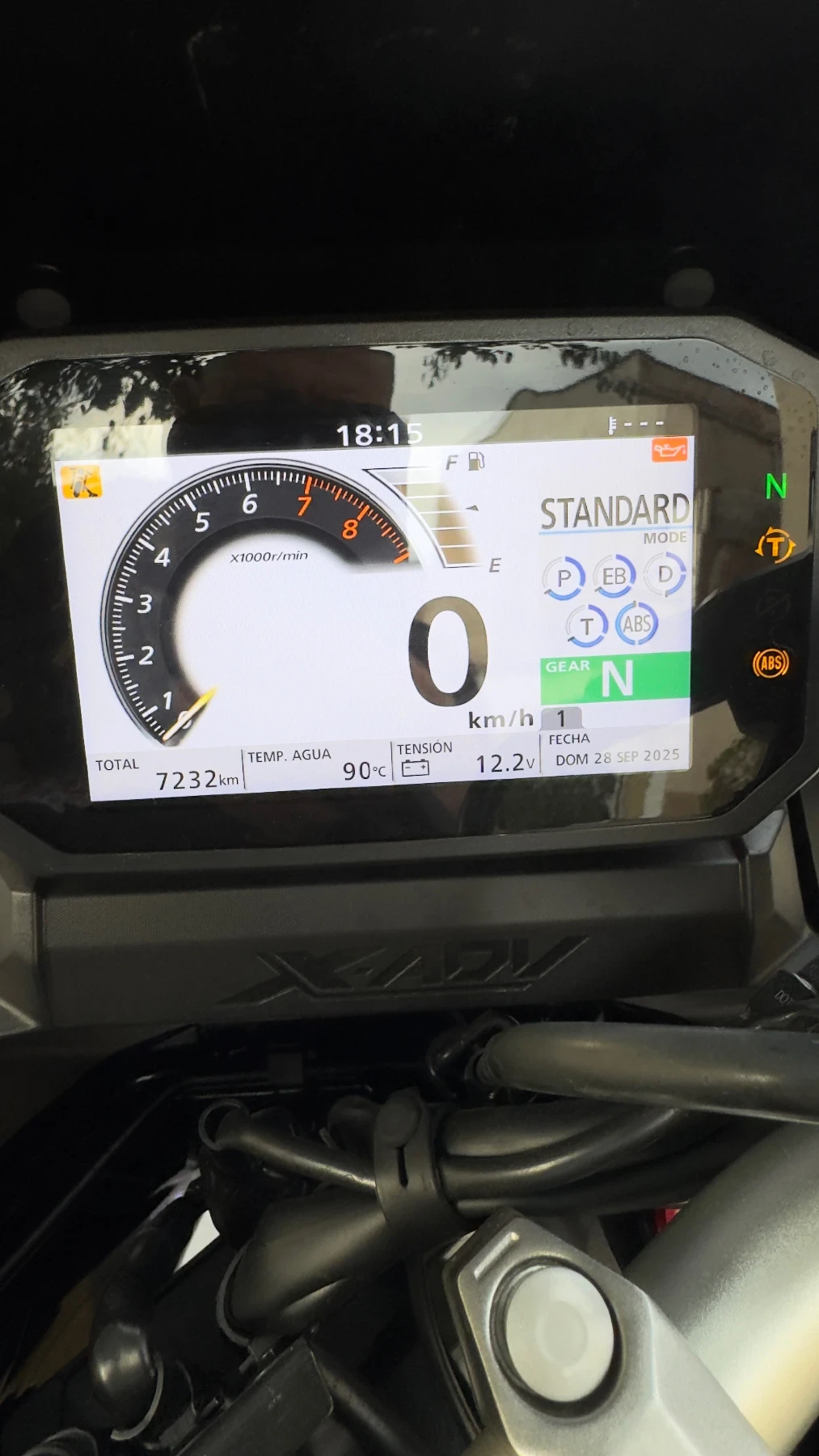 Honda X-ADV Тонингован само 7300км  2г гаранция от Honda - изображение 6