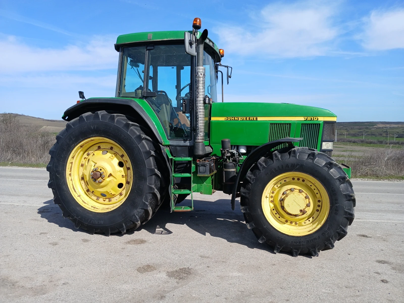 Трактор John Deere 7810, снимка 2 - Селскостопанска техника - 53802679