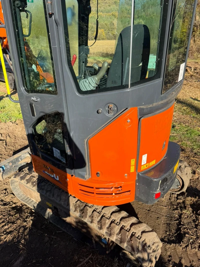 Багер Hitachi ZAXIS 26U, снимка 4 - Индустриална техника - 52276132
