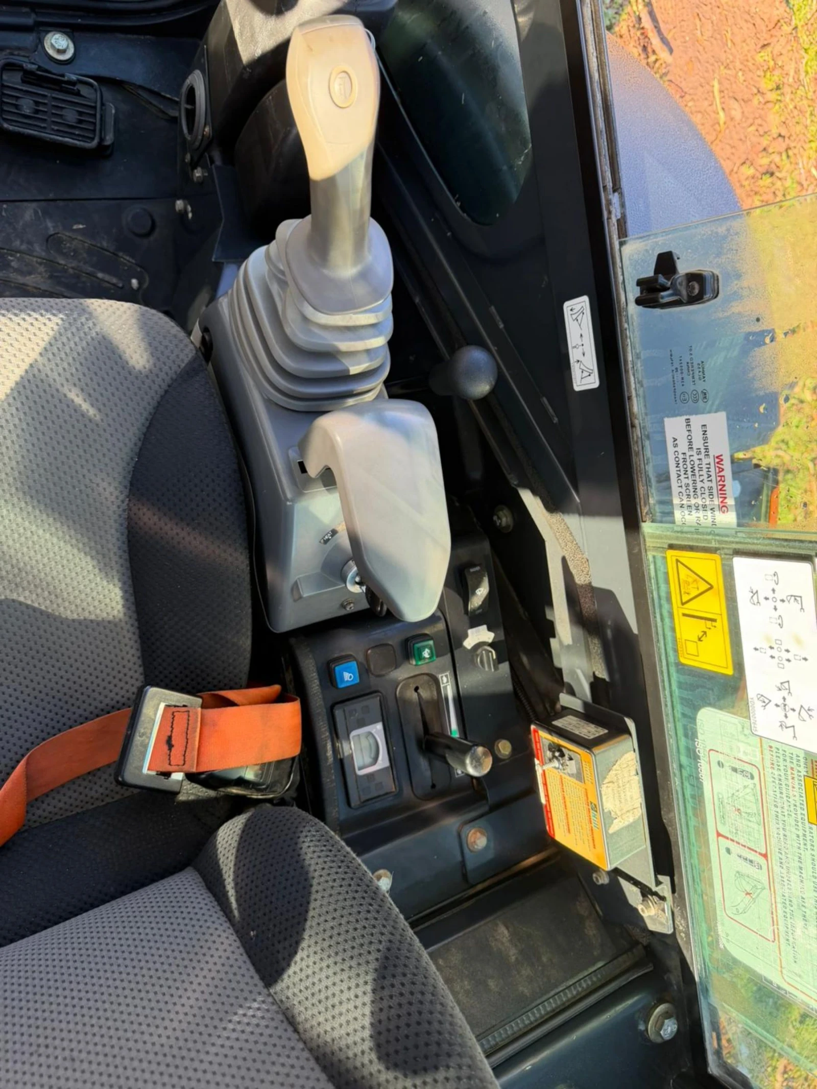 Багер Hitachi ZAXIS 26U - изображение 6