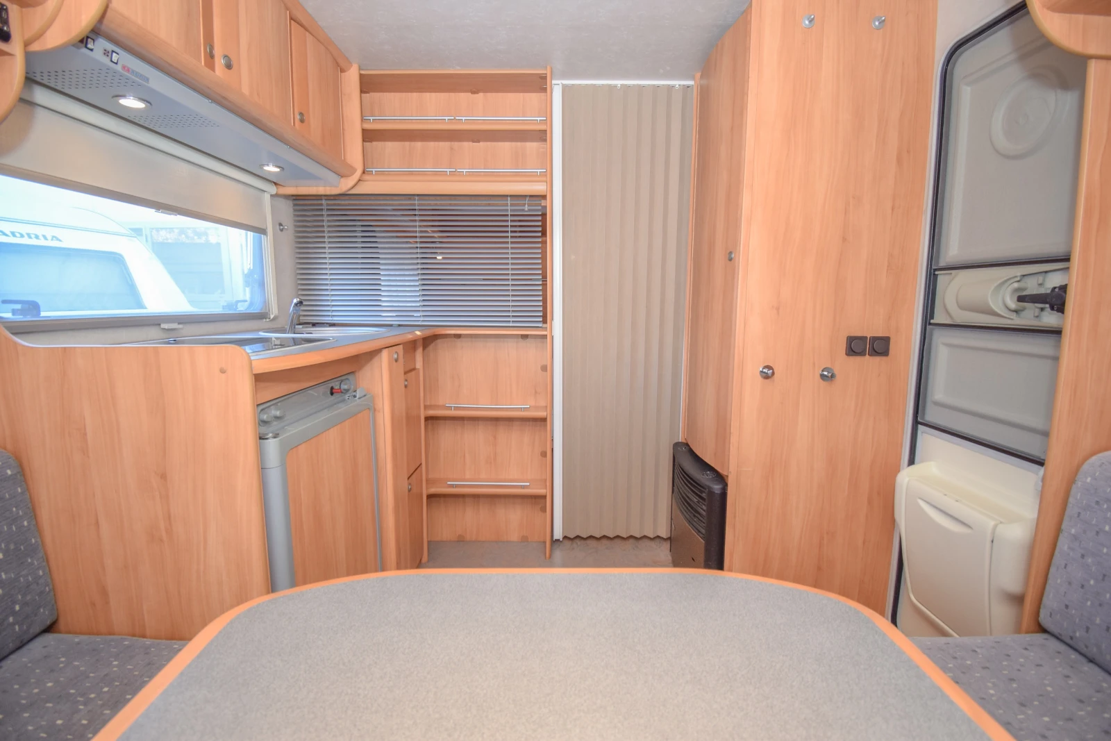�������� Adria Adiva 462 PU | Mobile.bg � ����������� 9