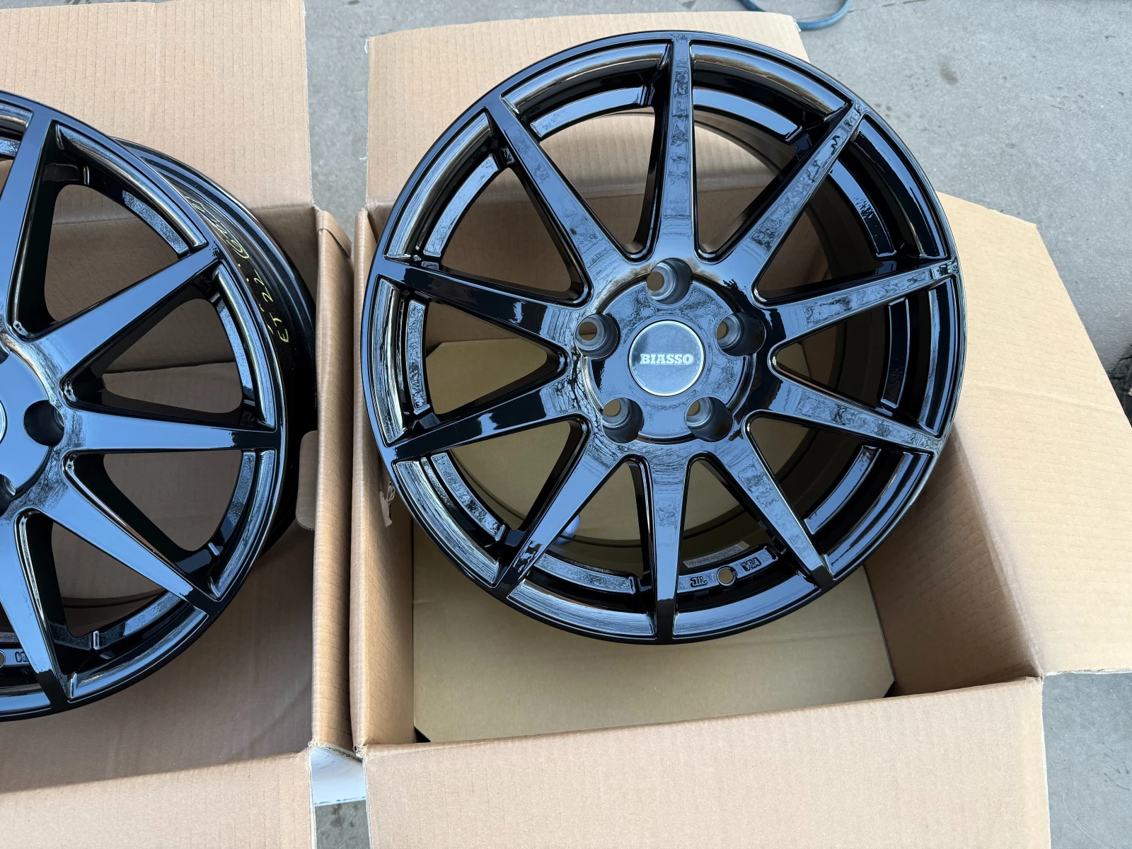 ������ | Mobile.bg � ����������� 3