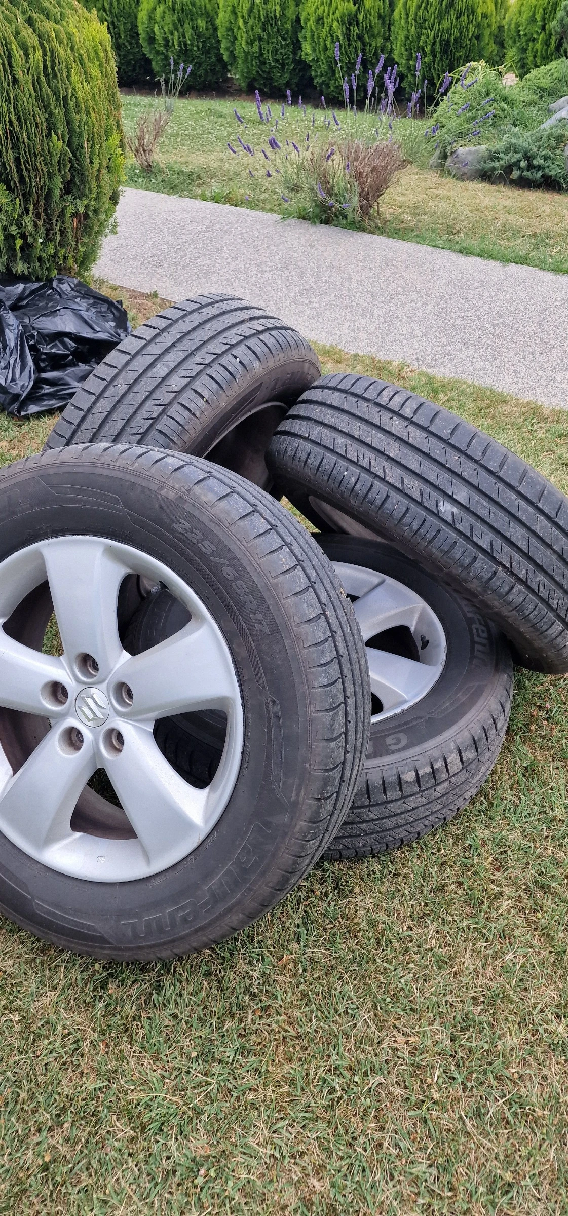 Гуми с джанти Hankook 225/65R17, снимка 4 - Гуми и джанти - 55814498