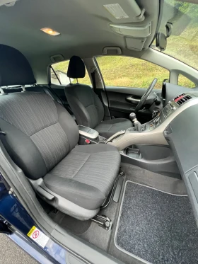 Toyota Auris 2.0D4D* Германия* Климатроник* Първи собственик* , снимка 11