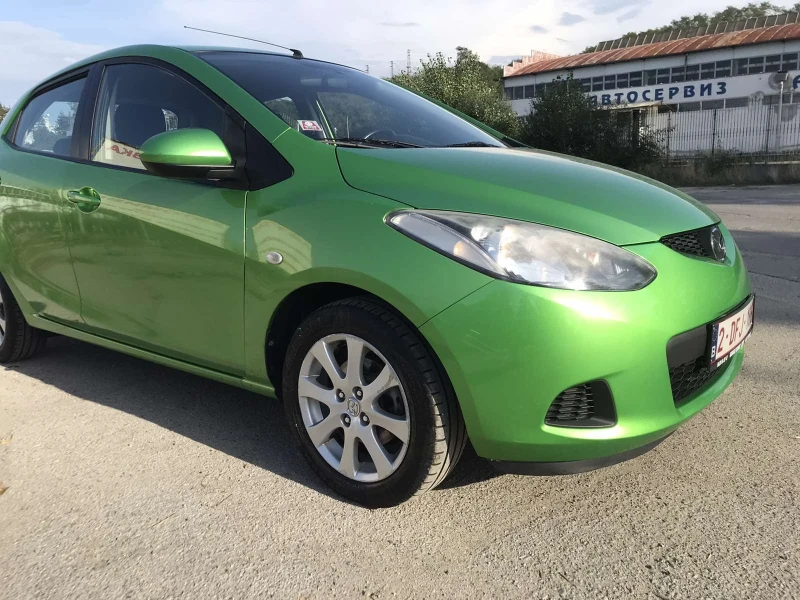 Mazda 2, снимка 2 - Автомобили и джипове - 48087067