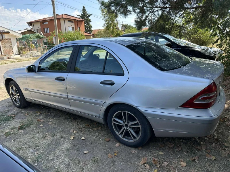Mercedes-Benz C 180 W203, снимка 2 - Автомобили и джипове - 51388480