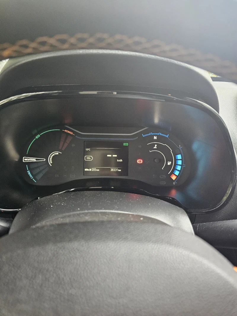 Dacia Spring Електрически , снимка 10 - Автомобили и джипове - 52527929