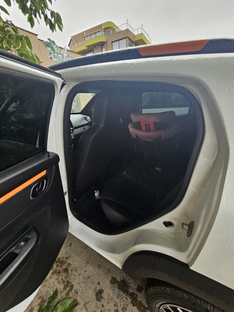 Dacia Spring Електрически , снимка 13 - Автомобили и джипове - 52527929