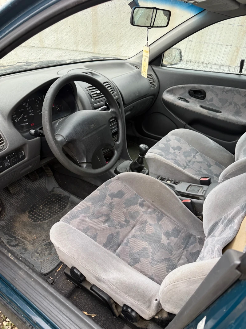 Mitsubishi Carisma, снимка 6 - Автомобили и джипове - 52517503