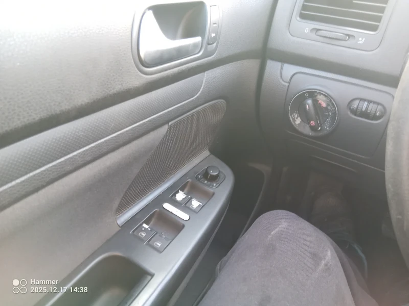 VW Golf 1.9tdi, снимка 12 - Автомобили и джипове - 52832809