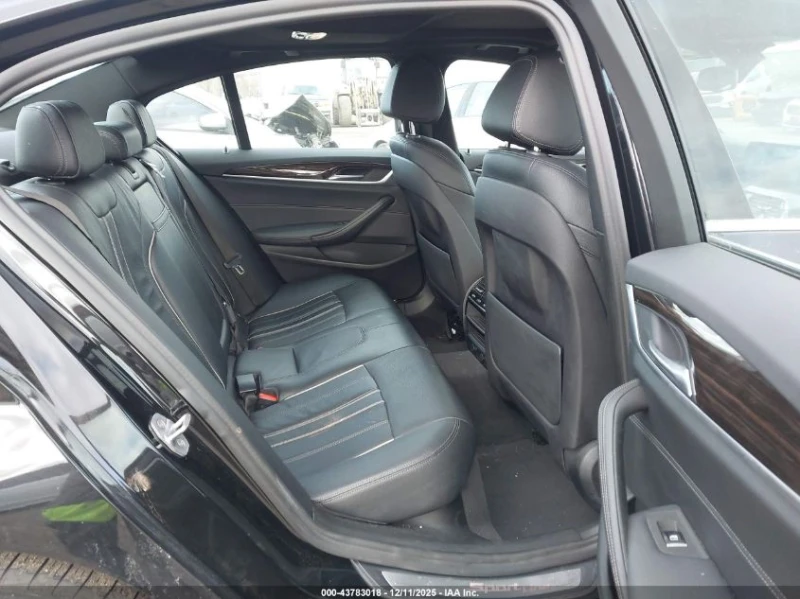 BMW 530 2l I xDrive, снимка 8 - Автомобили и джипове - 53252524