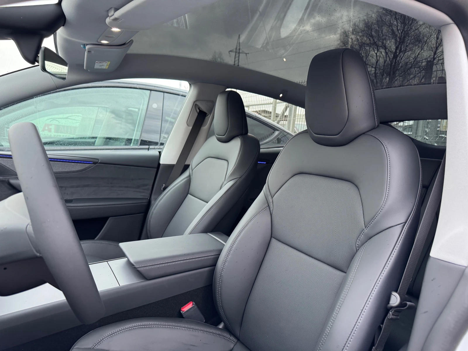 Tesla Model Y Juniper-2025\Standart, long-range 4x4  Launch | Mobile.bg   12