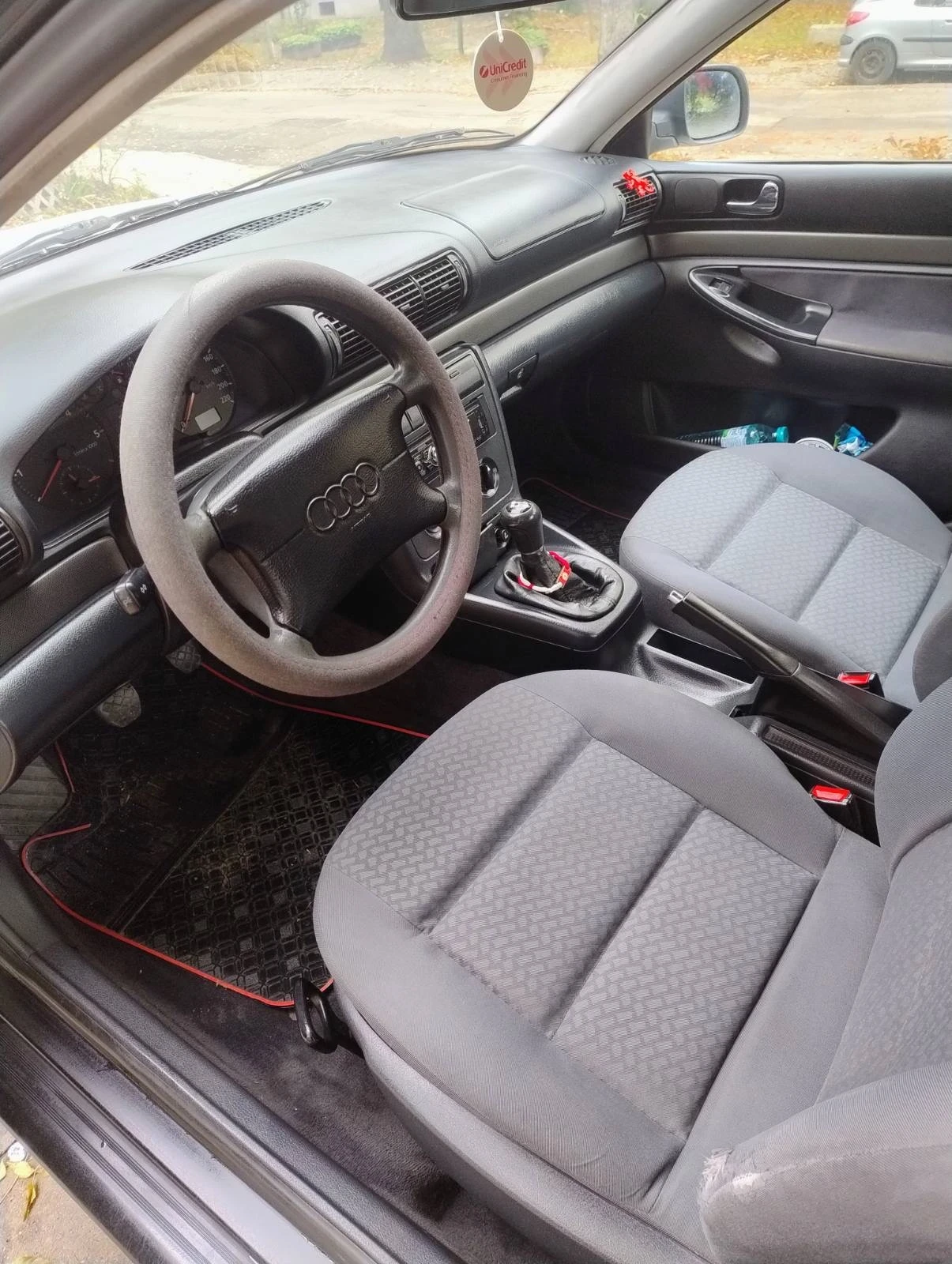 Audi A4 1.9 D - изображение 8