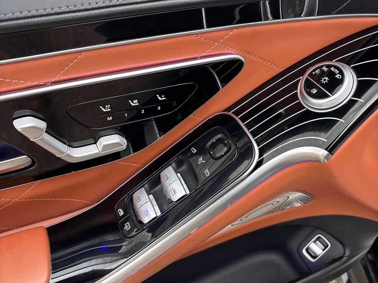 Mercedes-Benz S 580 CARFAX/ПАНОРАМА/ОБДУХВАНЕ/BURMESTER/360 CAM, снимка 17 - Автомобили и джипове - 53918995