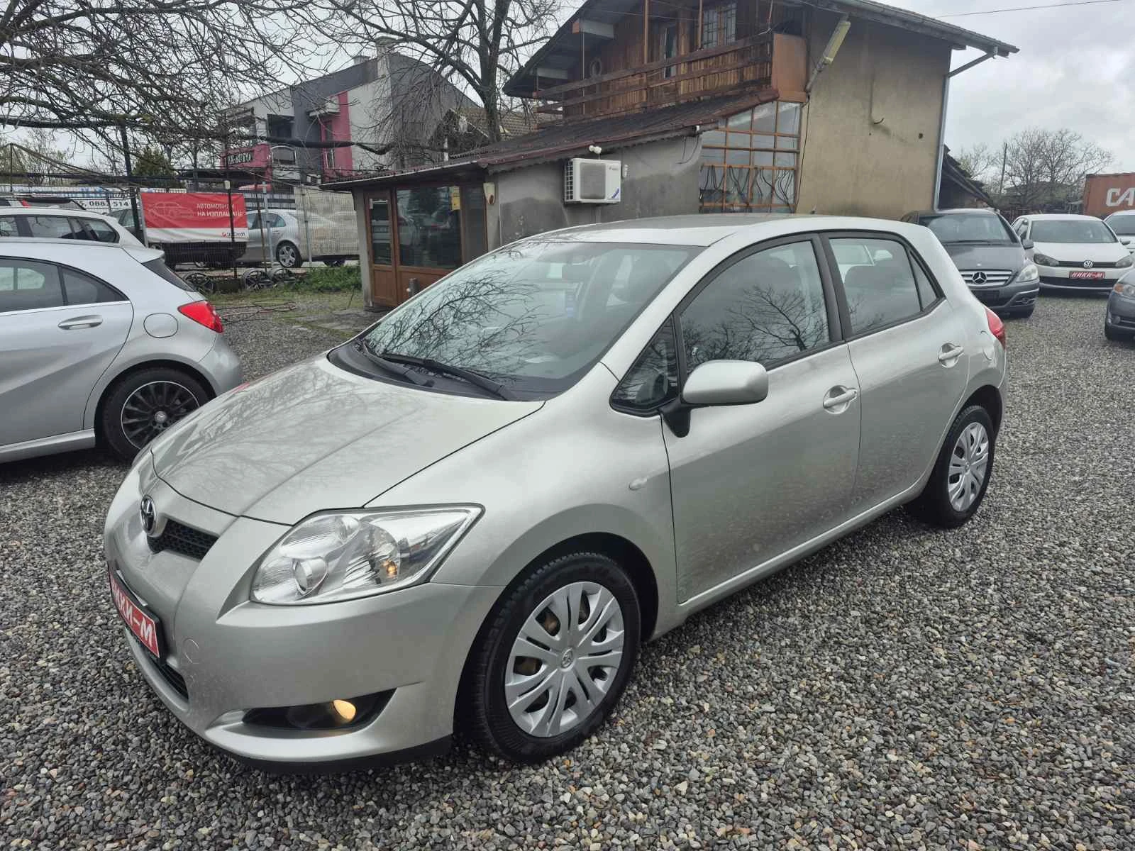 Toyota Auris 1.4d-AVTOMAT, снимка 2 - Автомобили и джипове - 54066973
