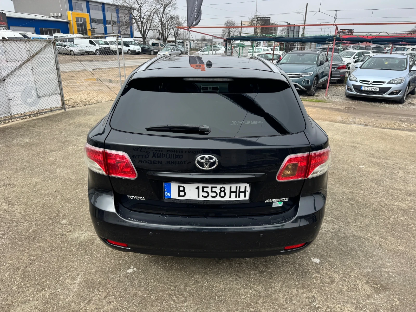 Toyota Avensis 2.2 Disel Automat , снимка 6 - Автомобили и джипове - 54077097