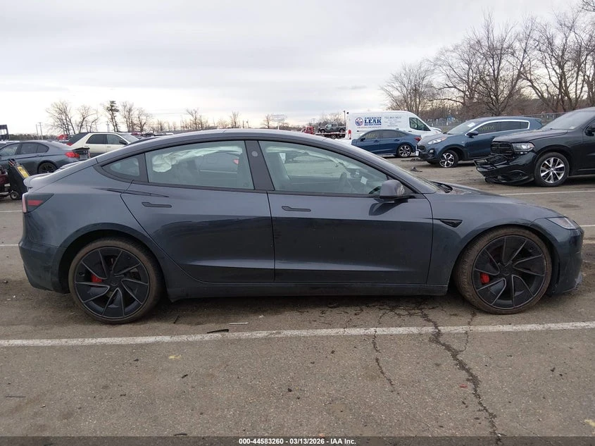 Tesla Model 3 Performance All-Wheel Drive, снимка 12 - Автомобили и джипове - 54172444