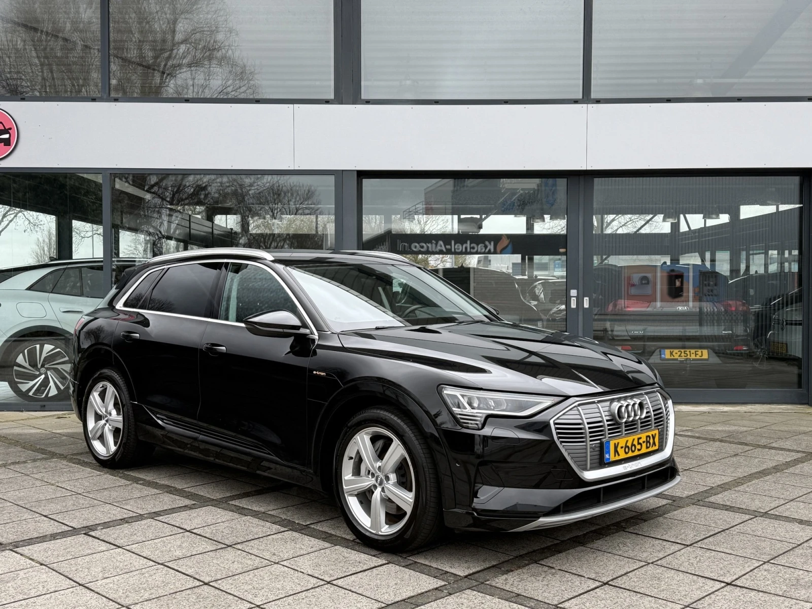 Audi E-Tron 50 Business - Electric