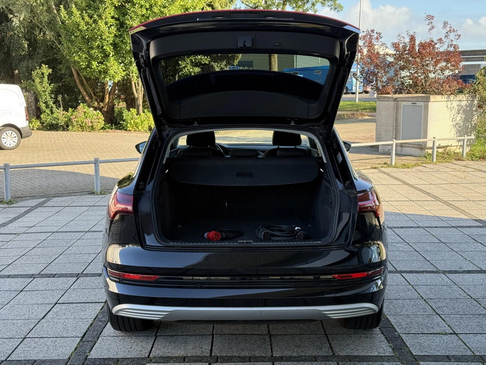 Audi E-Tron 50 Business - Electric, снимка 16 - Автомобили и джипове - 54190393