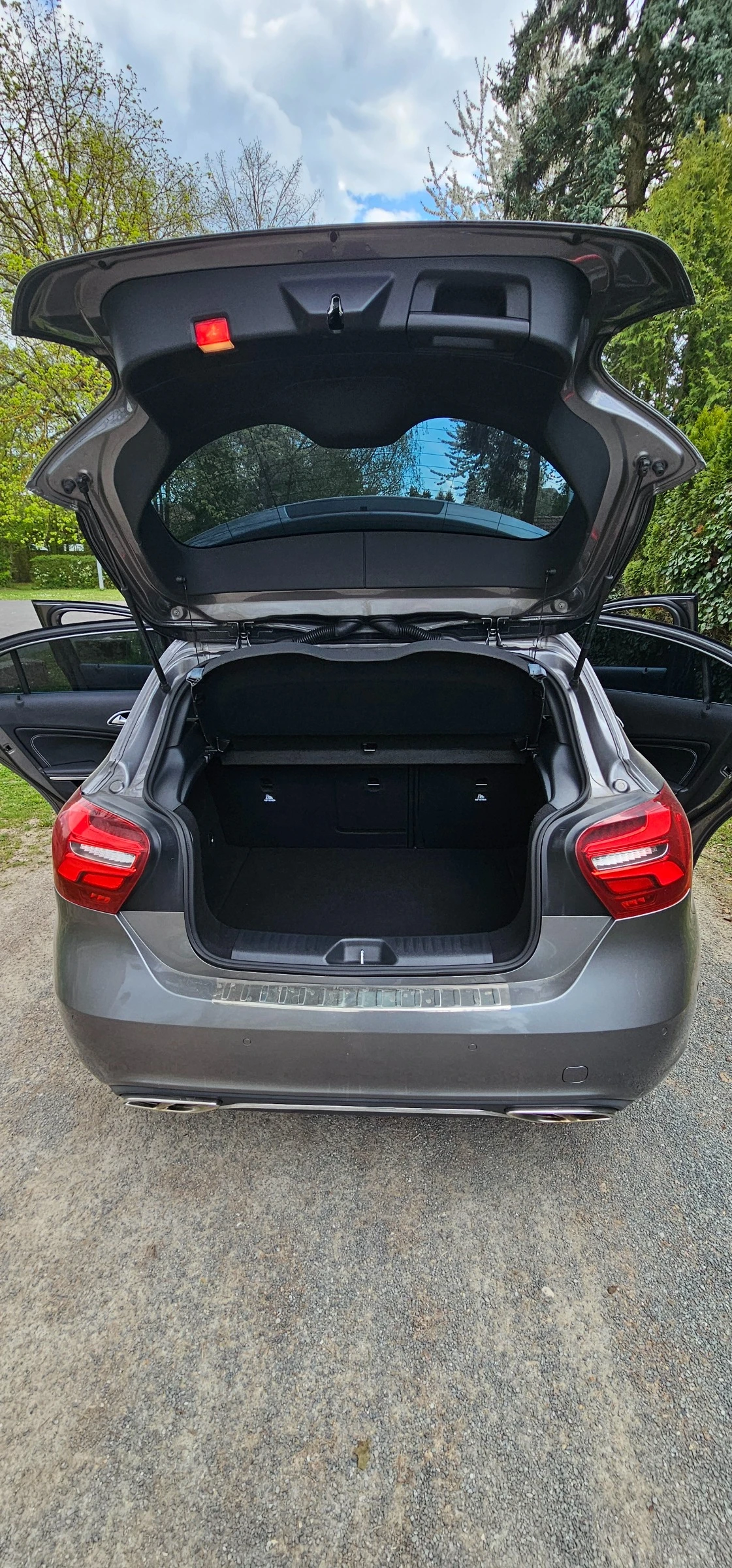 Mercedes-Benz A 180 AMG, снимка 10 - Автомобили и джипове - 54309686