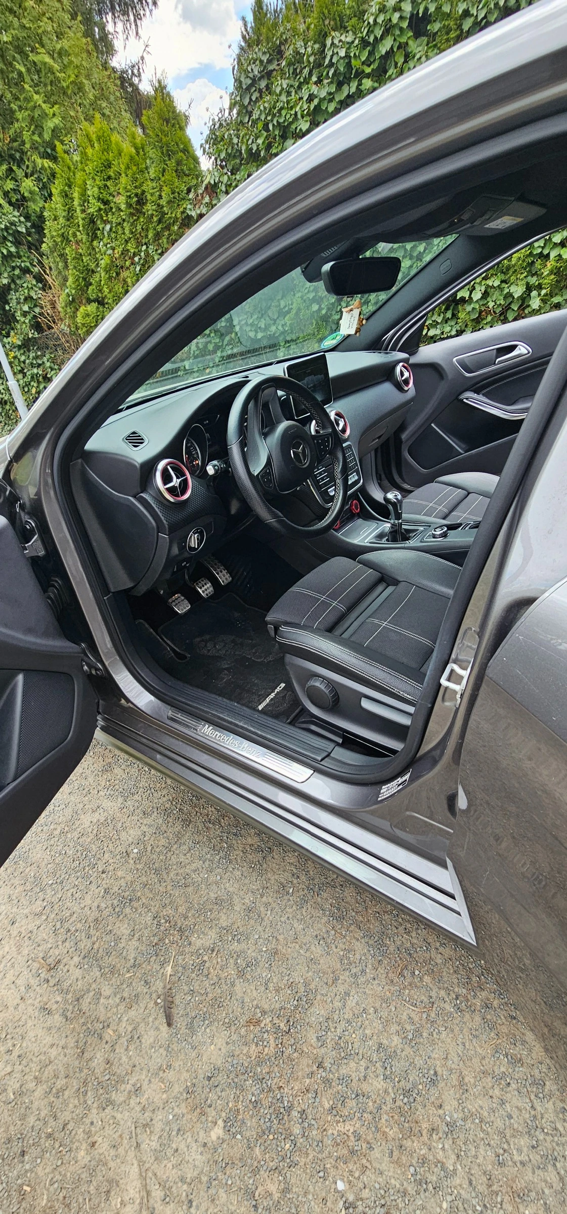 Mercedes-Benz A 180 AMG, снимка 4 - Автомобили и джипове - 54309686