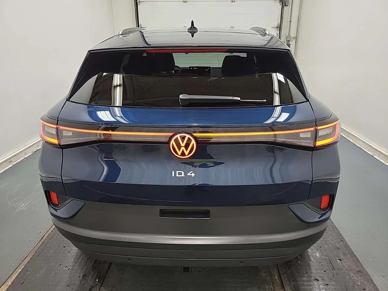 VW ID.4 PRO 4x4| ПАМЕТ| 360 КАМЕРИ| МЪРТВА ТОЧКА| 2 КЛЮЧА, снимка 5 - Автомобили и джипове - 54422598