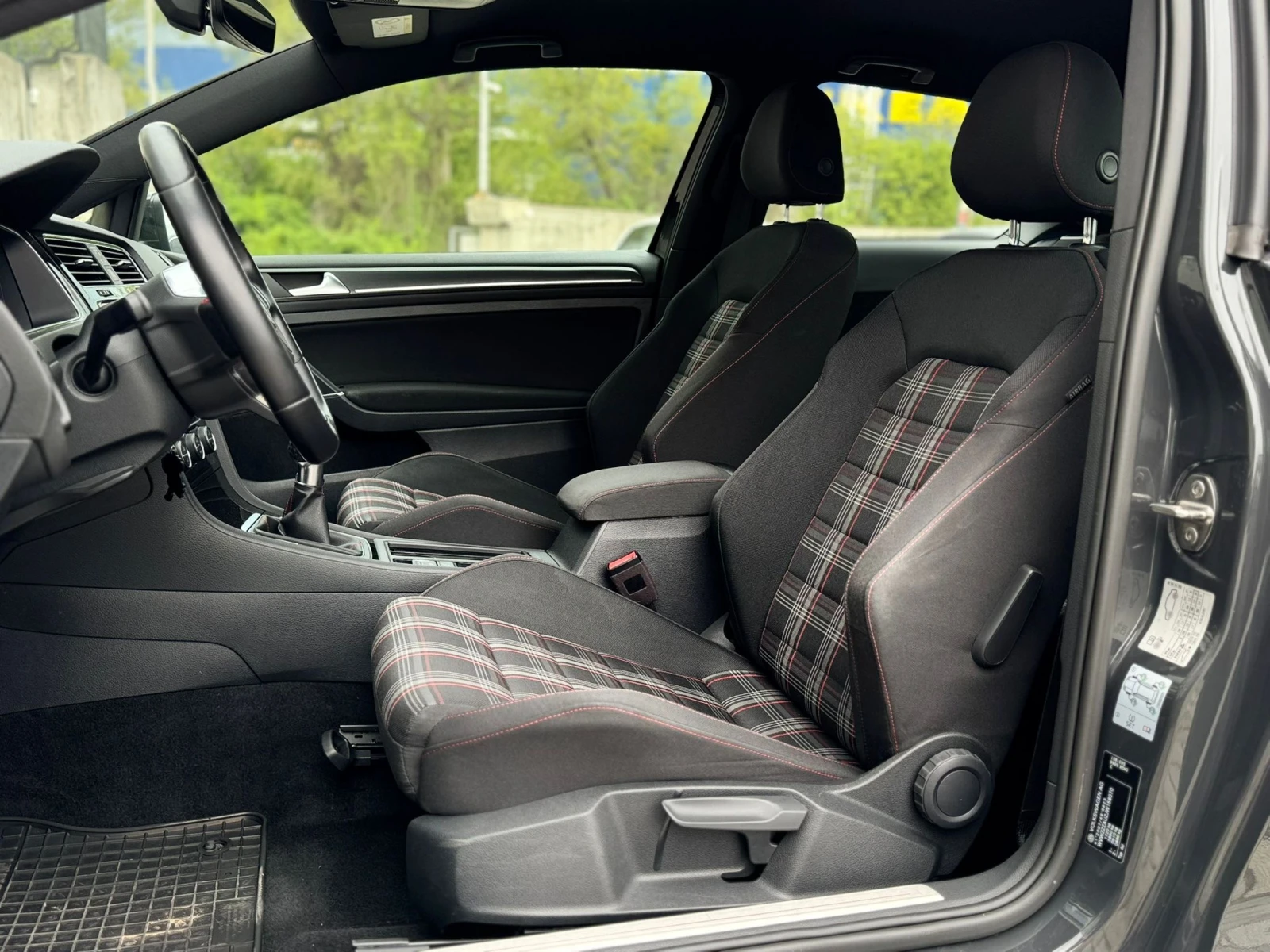 VW Golf GTI/PERFORMANCE/VIRTUAL/LED/NAVI/Multy/67 ���.��.! | Mobile.bg � ����������� 8