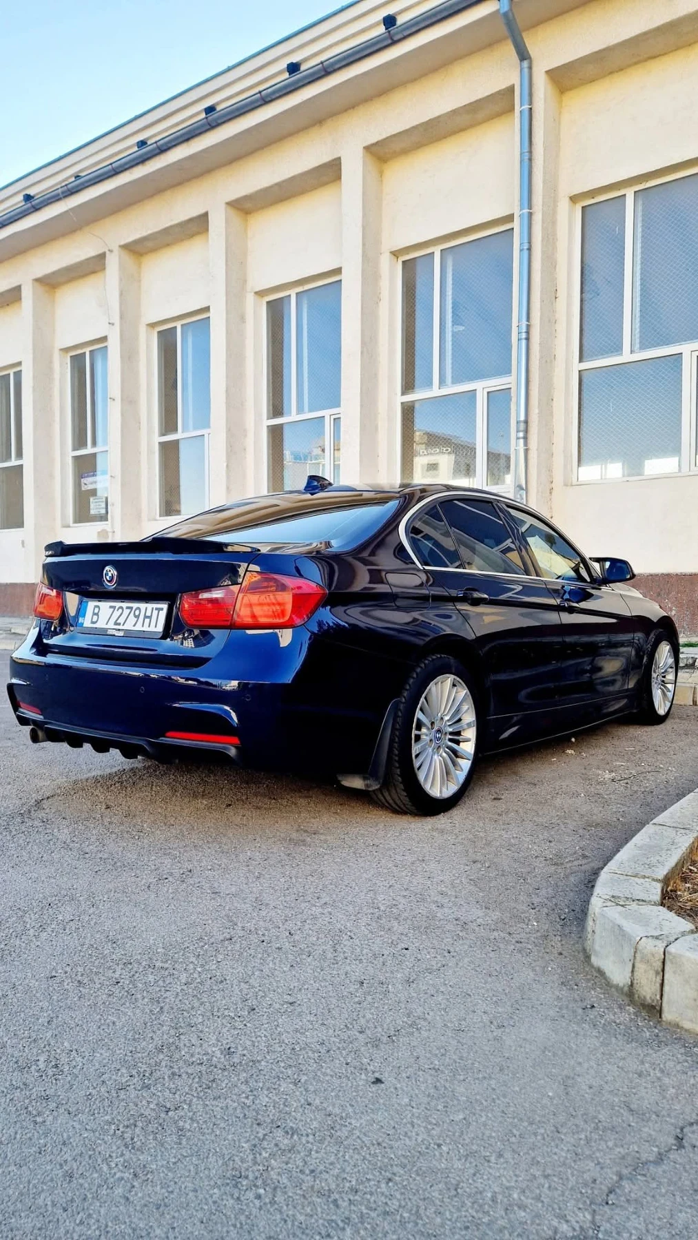 BMW 320, снимка 4 - Автомобили и джипове - 54459289