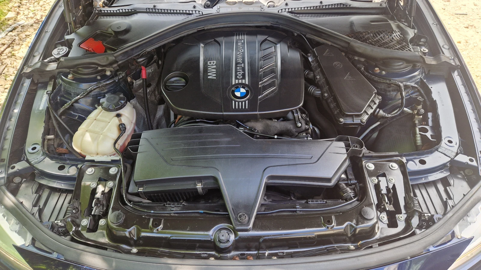 BMW 320, снимка 11 - Автомобили и джипове - 54459289