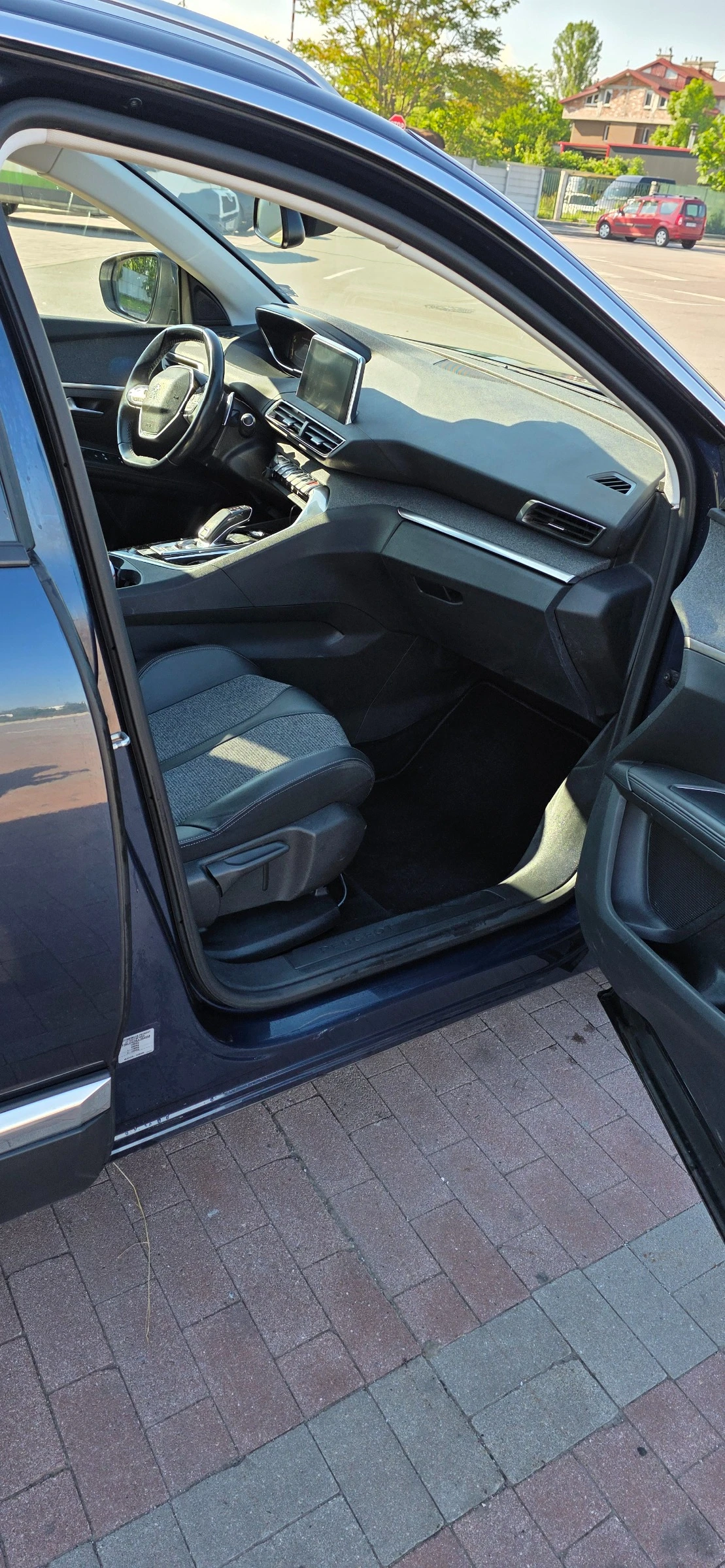 Peugeot 5008 2.0 HDI 177 �.�. ���8 Allure | Mobile.bg � ����������� 12