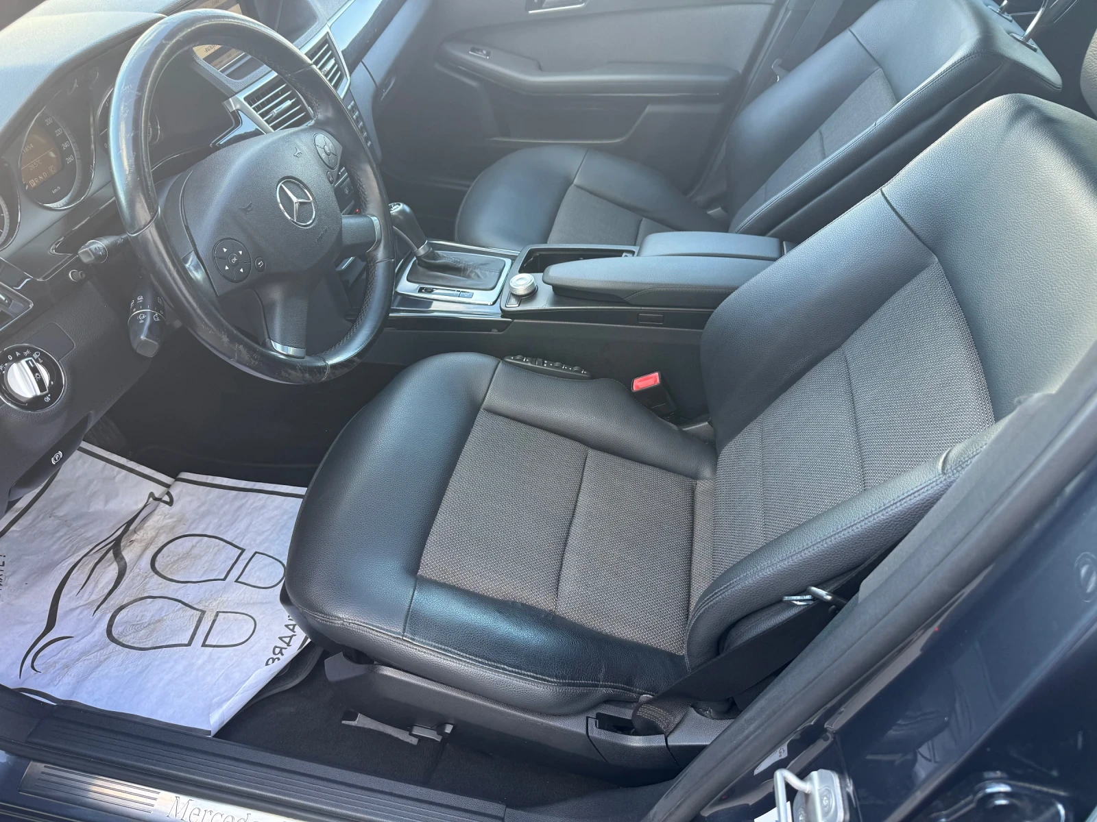 Mercedes-Benz E 220 2.2CDI, снимка 14 - Автомобили и джипове - 54974816