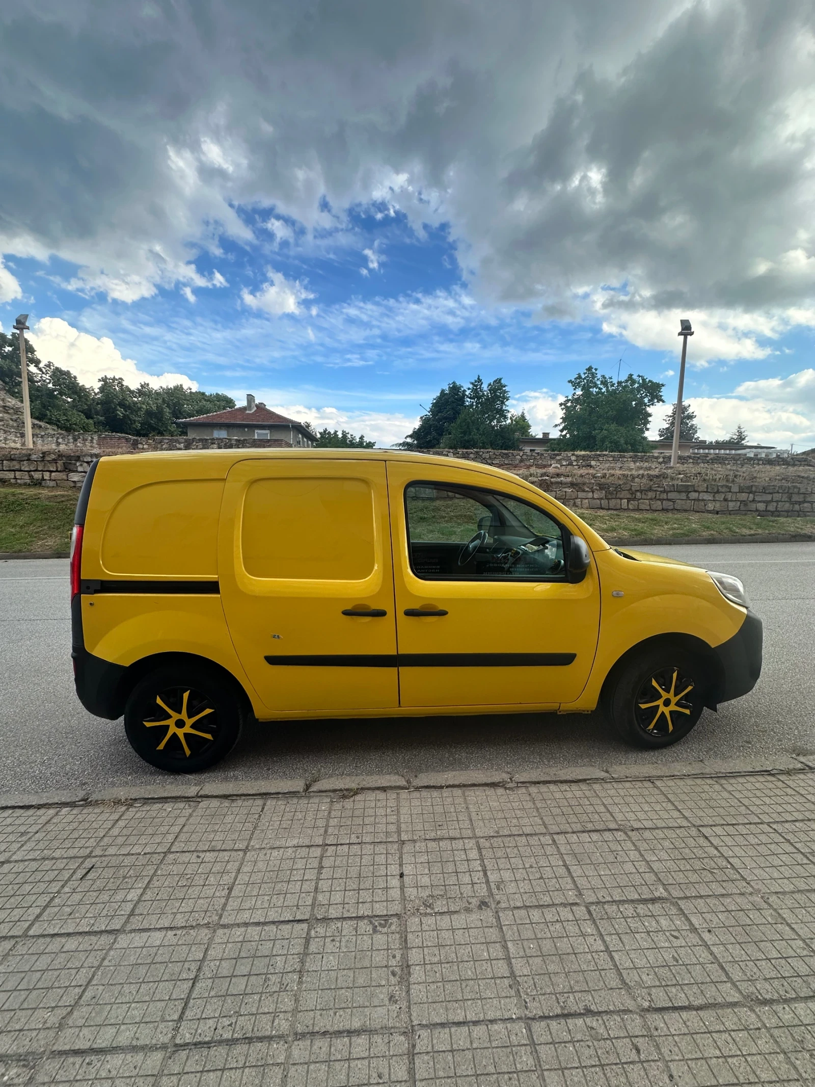 Renault Kangoo, снимка 7 - Автомобили и джипове - 55080368