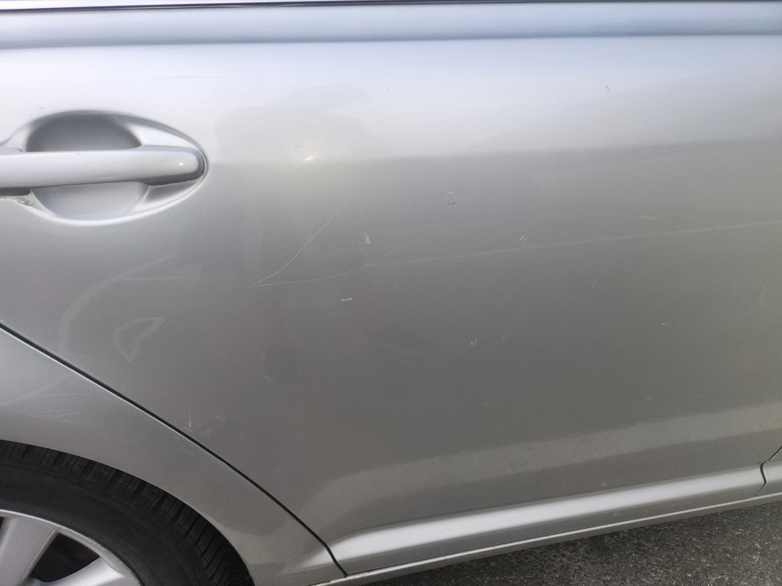 Toyota Avensis 2D2 4D, снимка 14 - Автомобили и джипове - 55316659