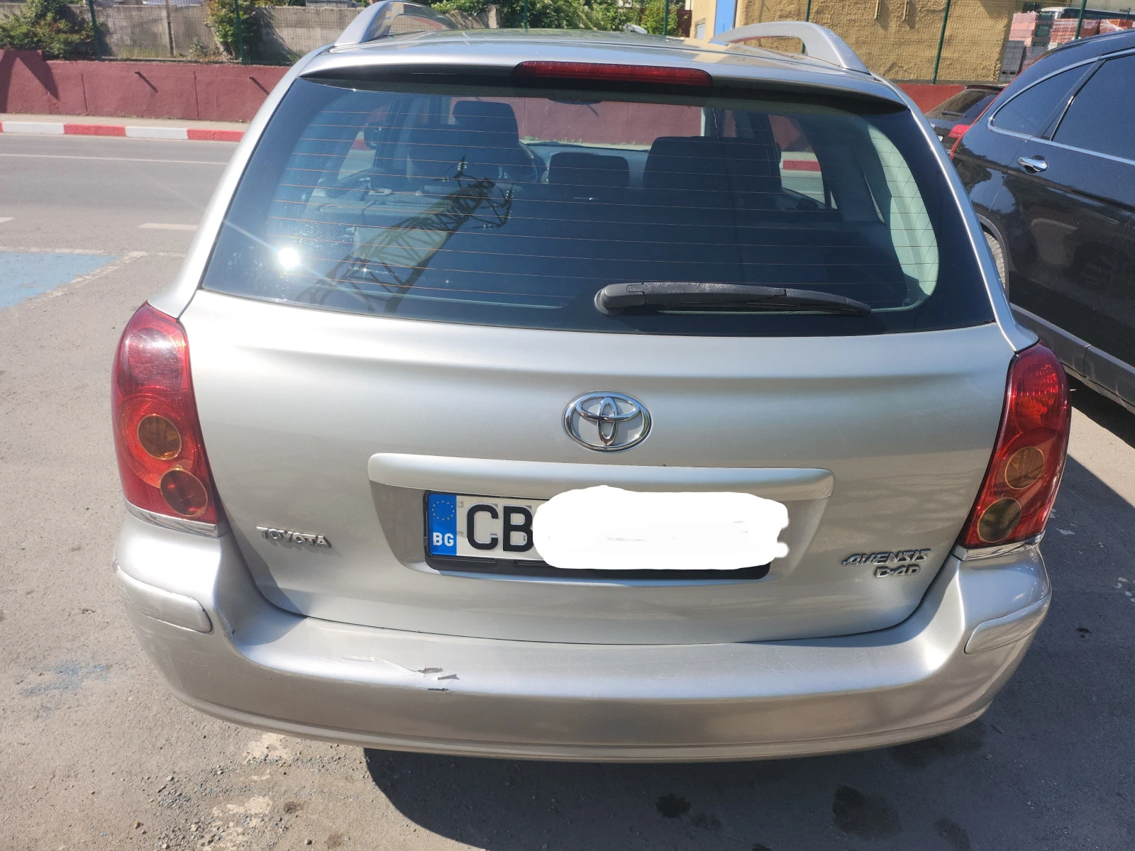 Toyota Avensis 2D2 4D, снимка 9 - Автомобили и джипове - 55316659