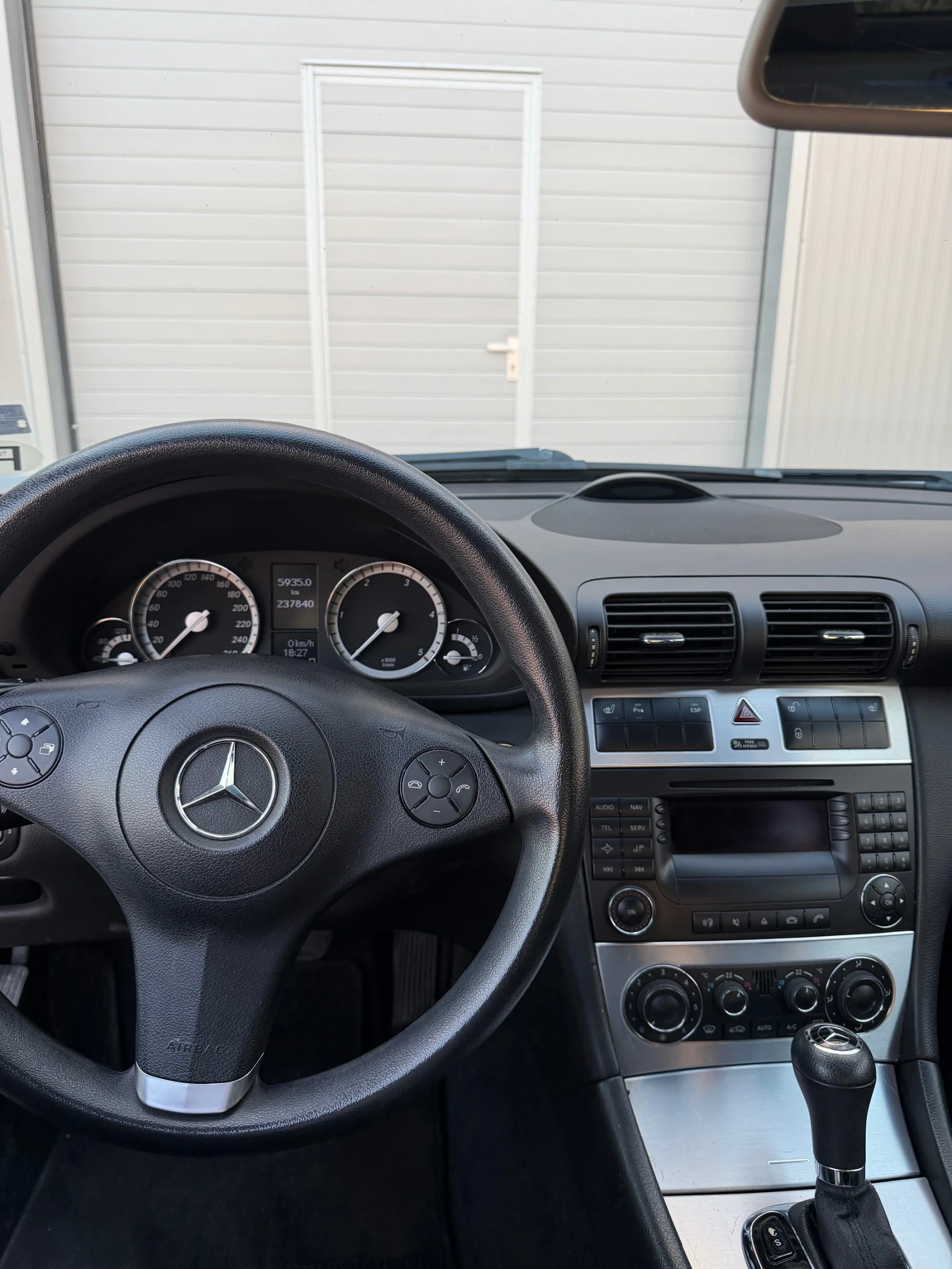Mercedes-Benz CLC 220 2.2 CDI OM646 / Автоматик, снимка 11 - Автомобили и джипове - 55424988