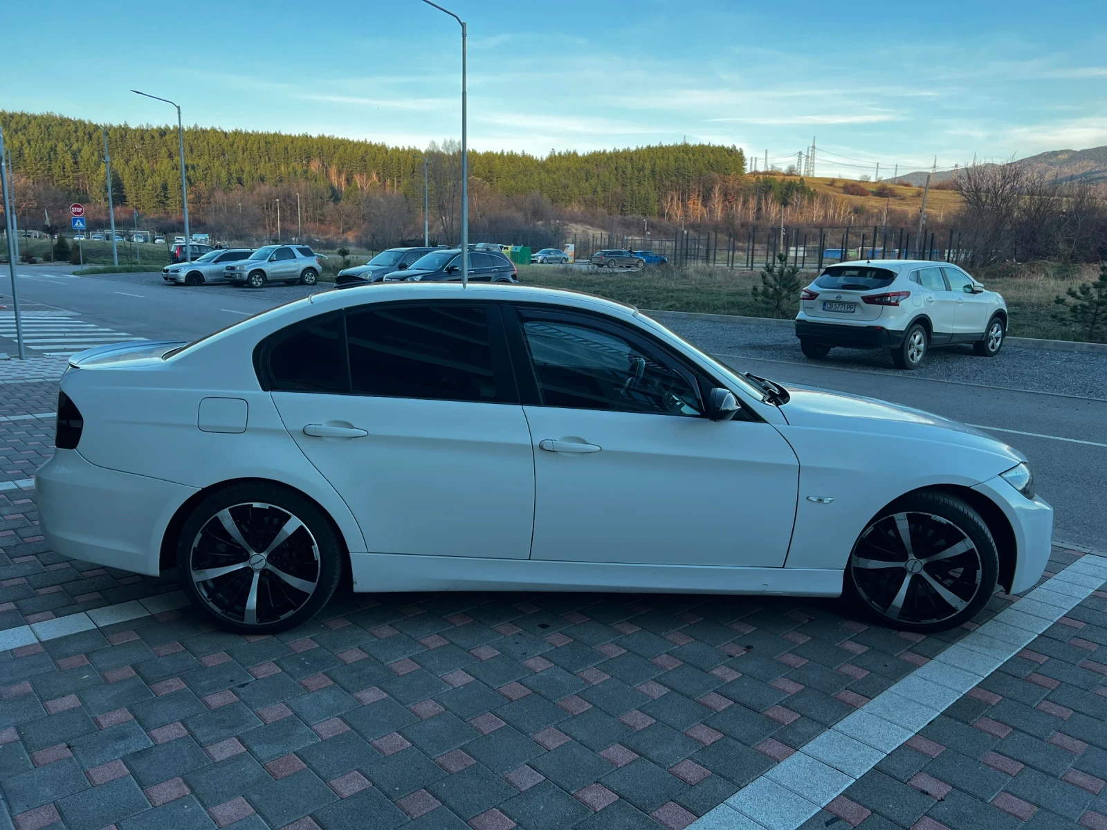 BMW 320, снимка 5 - Автомобили и джипове - 55708032