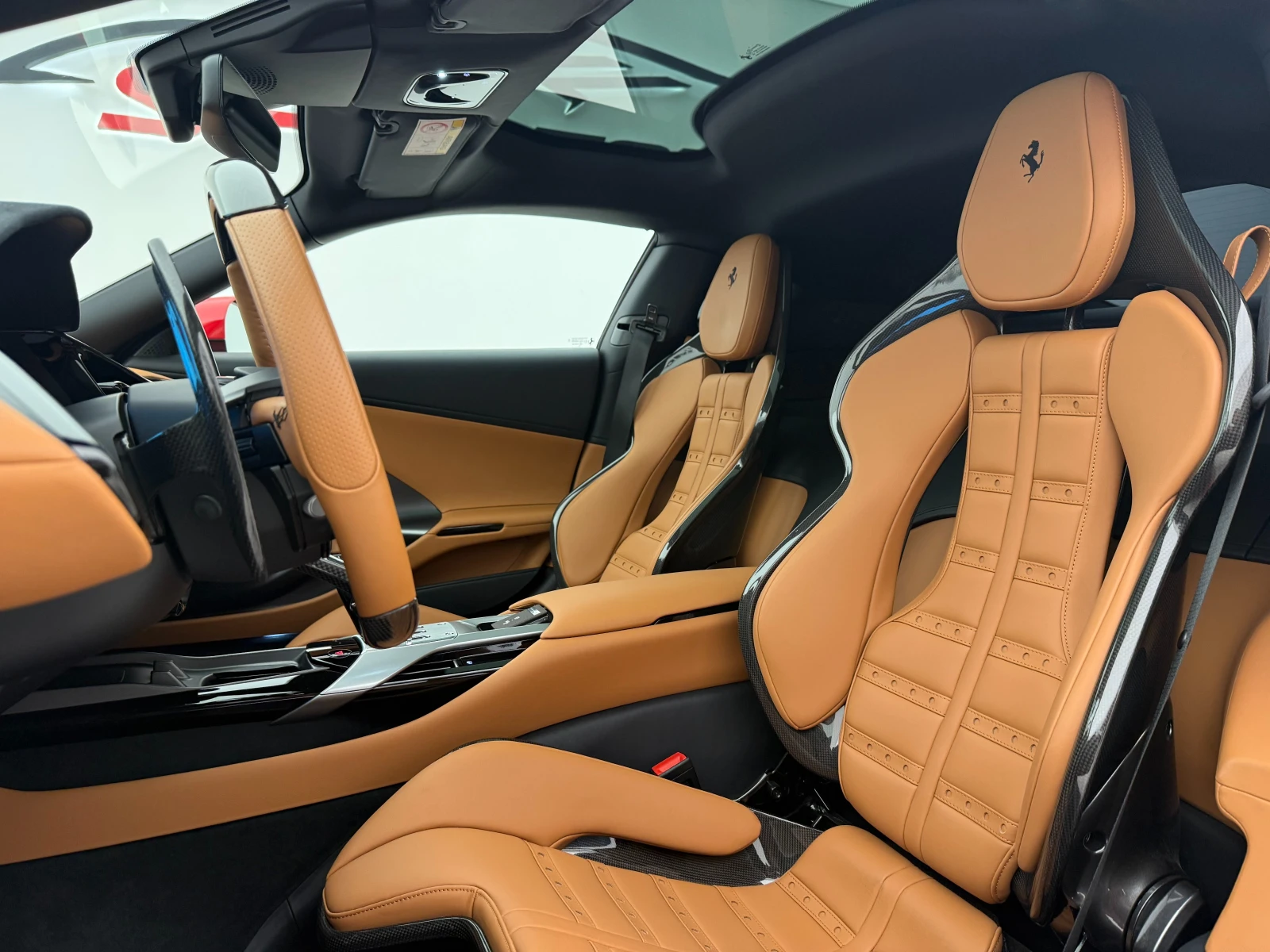 Ferrari 12 Cilindri \ROSSO CORSA, снимка 8 - Автомобили и джипове - 55897085
